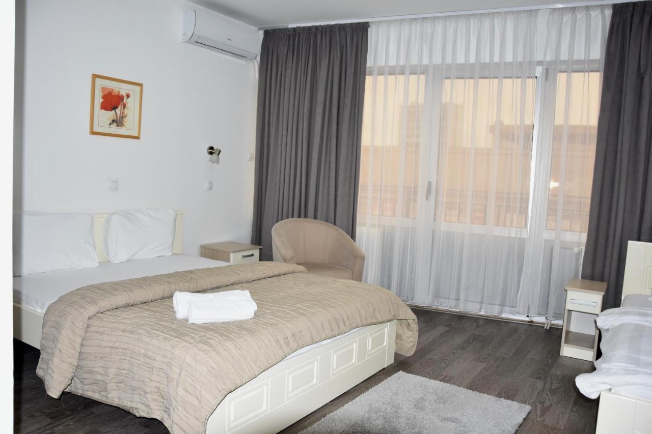 Zaječar Garni Hotel Hamburg מראה חיצוני תמונה
